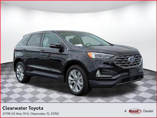 2022 Ford Edge Titanium