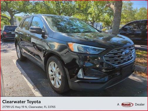 2022 Ford Edge Titanium
