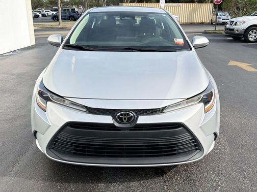 Classic Silver Metallic 2023 Toyota Corolla LE