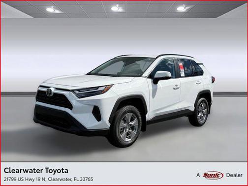 2025 Toyota RAV4 XLE