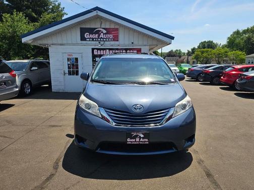 Blue 2015 Toyota Sienna LE