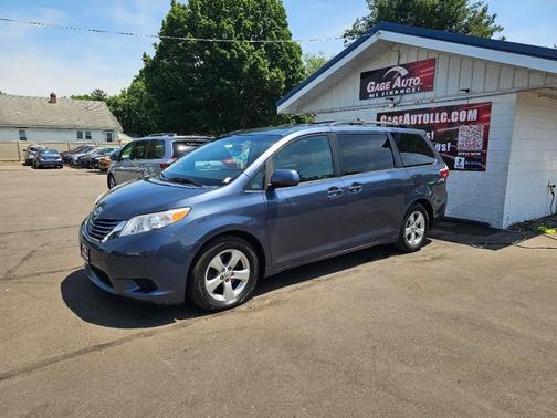 Blue 2015 Toyota Sienna LE