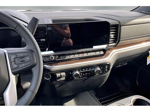 Summit White 2026 GMC Sierra 1500 SLE