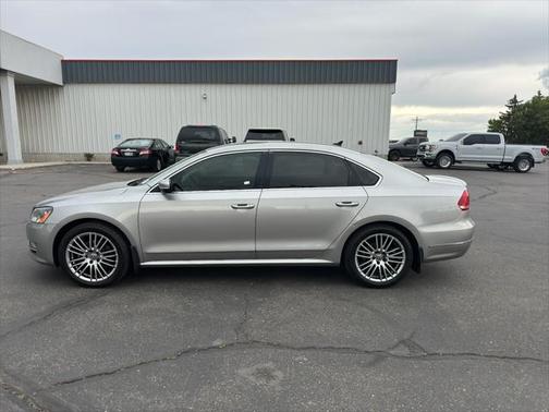 2014 Volkswagen Passat 2.0L TDI DSG SEL Premium