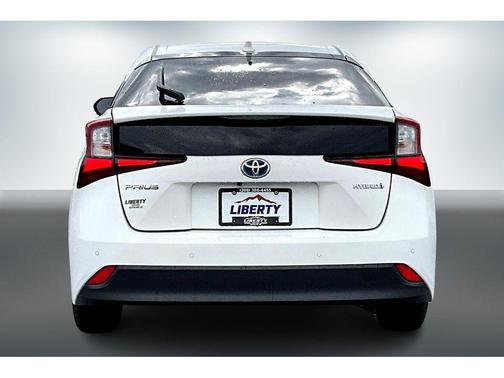 2021 Toyota Prius LE