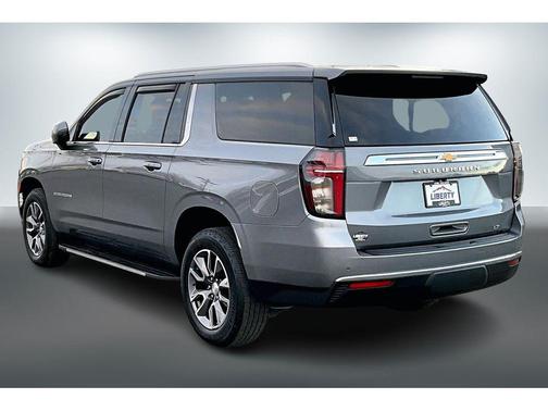 2022 Chevrolet Suburban LT