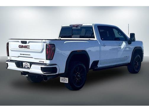 2024 GMC Sierra 2500 AT4