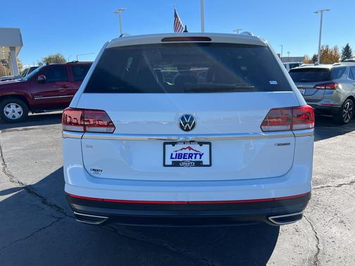 2023 Volkswagen Atlas 2.0T SE w/Technology 4MOTION