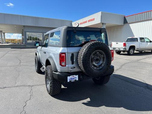 2023 Ford Bronco Base 2 Door 4x4