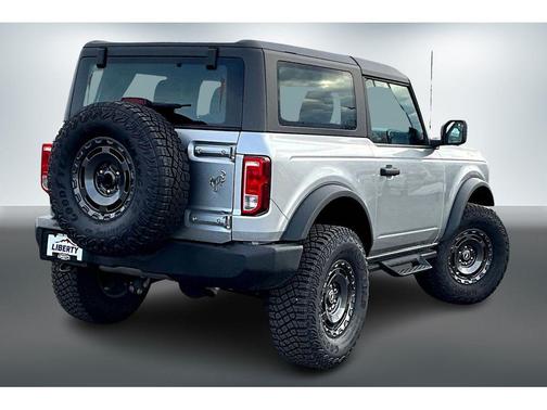 2023 Ford Bronco Base 2 Door 4x4