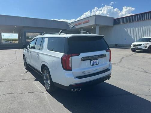 2023 GMC Yukon XL Denali Ultimate