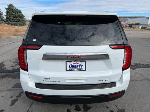 2022 GMC Yukon XL SLE