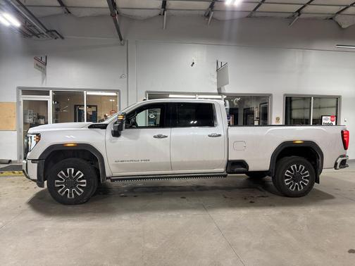 2024 GMC Sierra 3500 Denali
