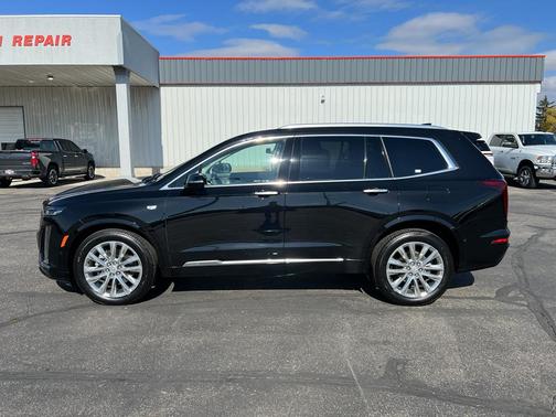 2022 Cadillac XT6 Premium Luxury AWD