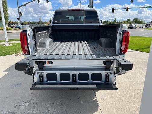 2023 GMC Sierra 3500 SLT