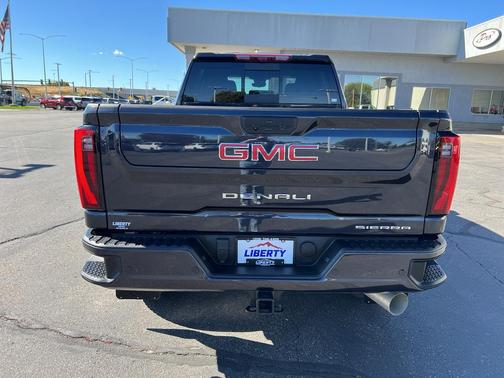 2025 GMC Sierra 3500 Denali