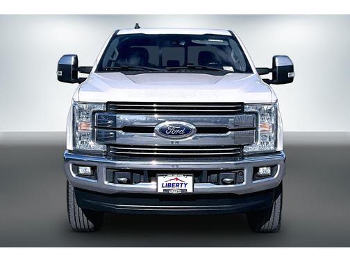 White Platinum Tri-Coat Metallic 2019 Ford F-250 Lariat