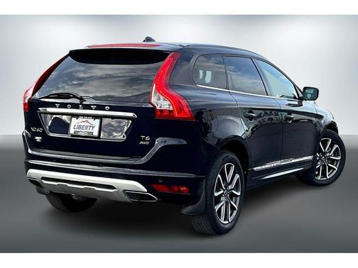 2017 Volvo XC60 T6 Dynamic