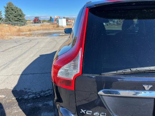 2017 Volvo XC60 T6 Dynamic