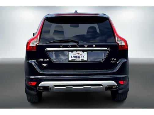 2017 Volvo XC60 T6 Dynamic