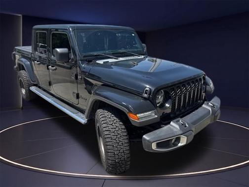 Black Clearcoat 2022 Jeep Gladiator SPORT