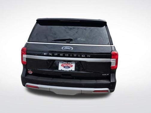 AGATE BLACK METALLIC 2022 Ford Expedition XLT