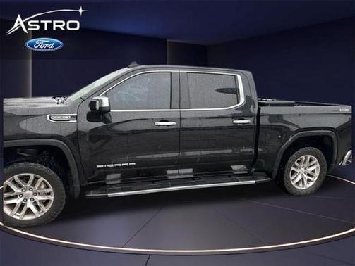 Onyx Black 2021 GMC Sierra 1500 SLT