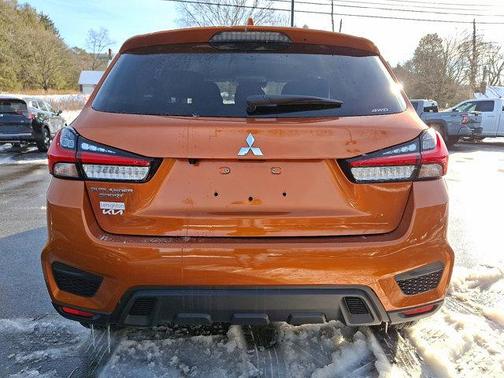 Labrador Black Pearl 2024 Mitsubishi Outlander Sport S