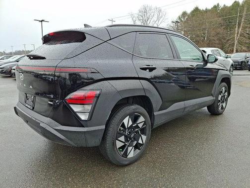 Abyss Black Pearl 2025 Hyundai KONA SEL