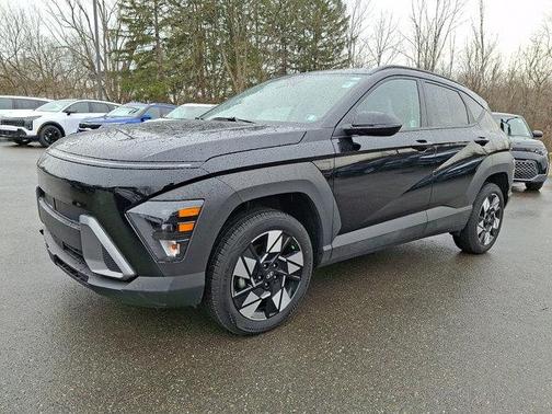 Abyss Black Pearl 2025 Hyundai KONA SEL