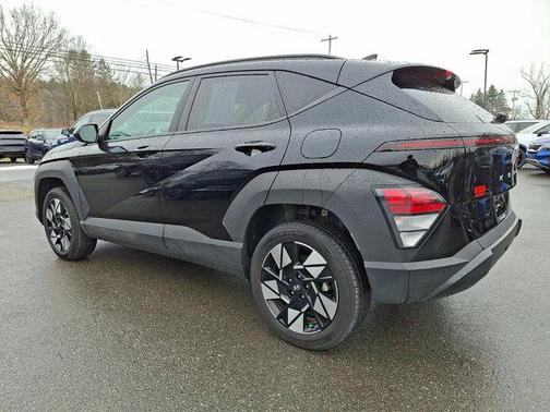 Abyss Black Pearl 2025 Hyundai KONA SEL