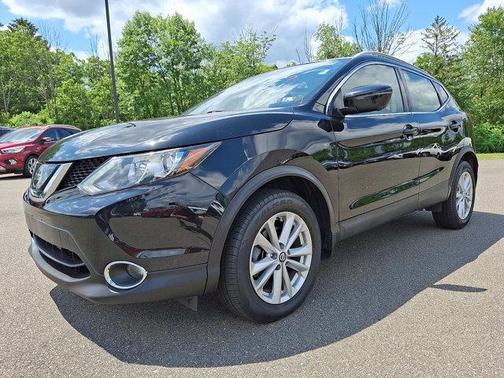 Magnetic Black 2019 Nissan Rogue Sport SV