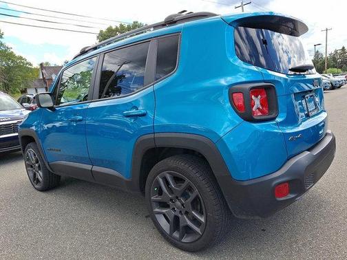 Metallic 2021 Jeep Renegade Latitude