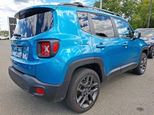 Metallic 2021 Jeep Renegade Latitude