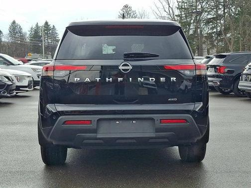Black 2024 Nissan Pathfinder S