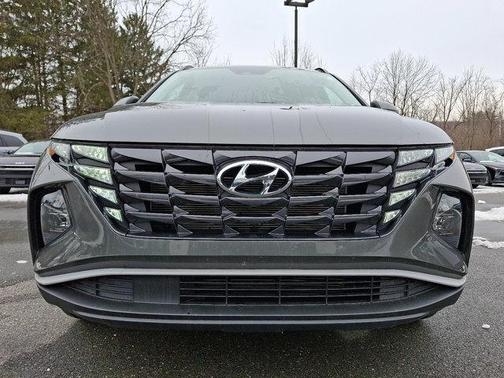 Amazon Gray 2022 Hyundai TUCSON SEL