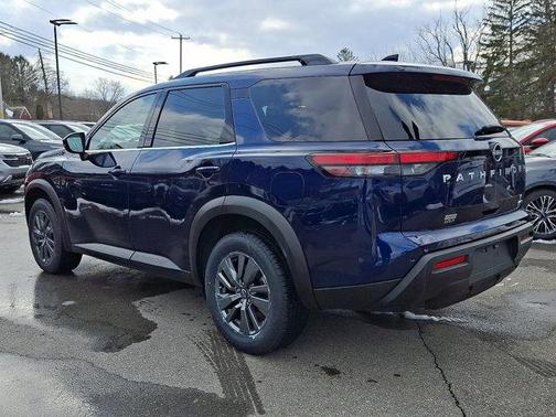 Deep Ocean Blue 2025 Nissan Pathfinder SV
