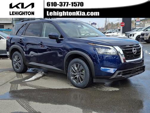 Deep Ocean Blue 2025 Nissan Pathfinder SV