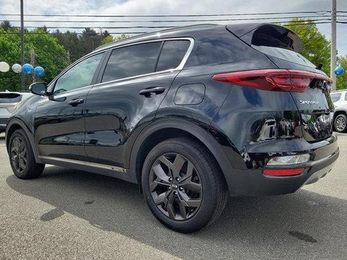 Black Cherry 2021 Kia Sportage S