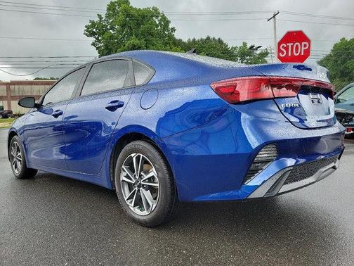 Deep Sea Blue 2023 Kia Forte LXS