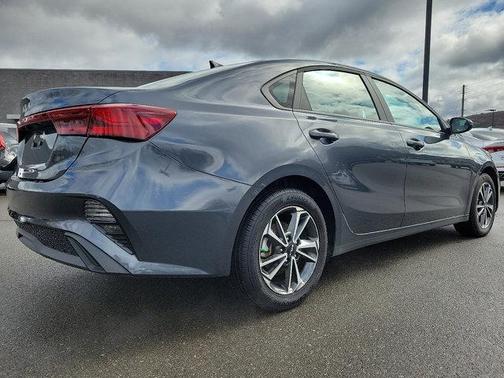 Gravity Gray 2023 Kia Forte LXS