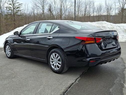 Black 2023 Nissan Altima 2.5 S