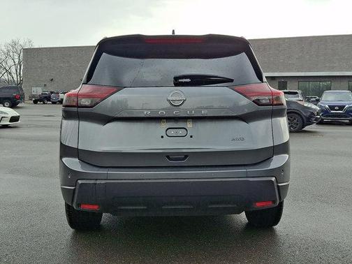 Gun Metallic 2025 Nissan Rogue SV
