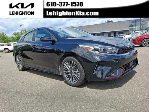Aurora Black 2023 Kia Forte GT-Line