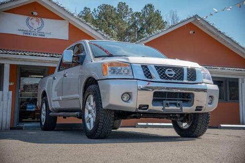 2011 Nissan Titan SL