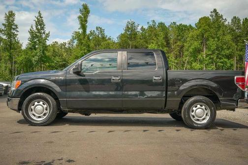 Black 2010 Ford F-150 XLT SuperCrew