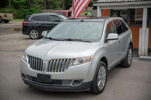 Silver 2011 Lincoln MKX Base