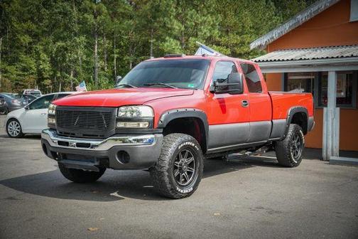 2005 GMC Sierra 2500 WT