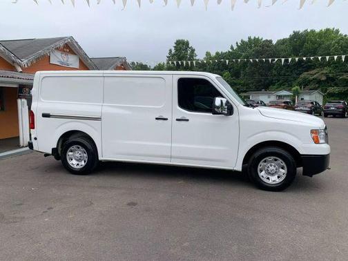 2021 Nissan NV Cargo NV3500 HD SV V8