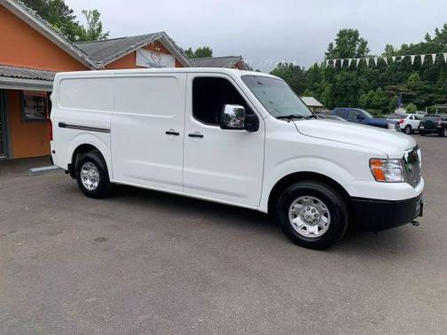 2021 Nissan NV Cargo NV3500 HD SV V8
